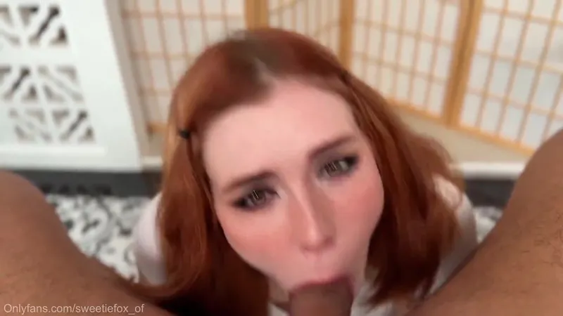 Sweetie Fox Teases in Nude OnlyFans Exclusive Video