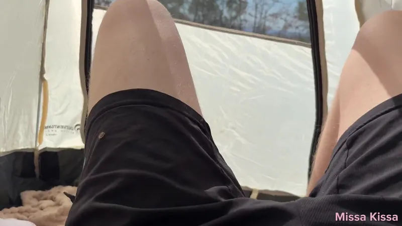 Fucked my friend's girtfrend in a tent and came on her face