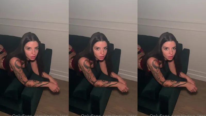 Sonya Jess Tease Her Dripping Enhanced Tits in Leaked Nude Video