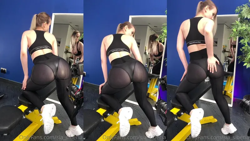 Sia Siberia Video Teasing Hardcore Blowjob Action