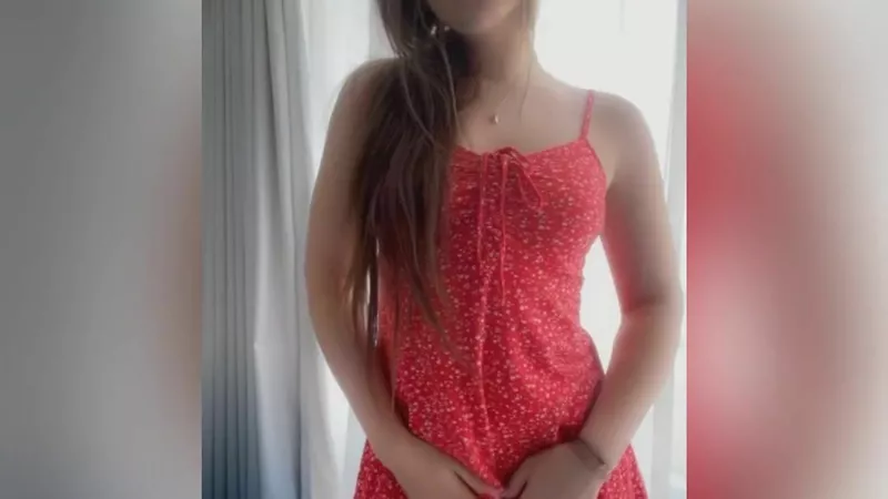 Lauren Alexis Teases in Naughty Dress Strip OnlyFans Leak Video