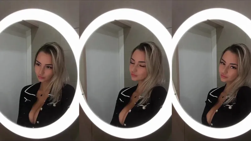 Mary Nabokova Teases In Steamy Bathroom Sextape Leaked From Onlyfans