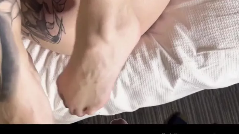 ReneesRealm Teases Her Huge Assets Stretched By Monster BBC Video