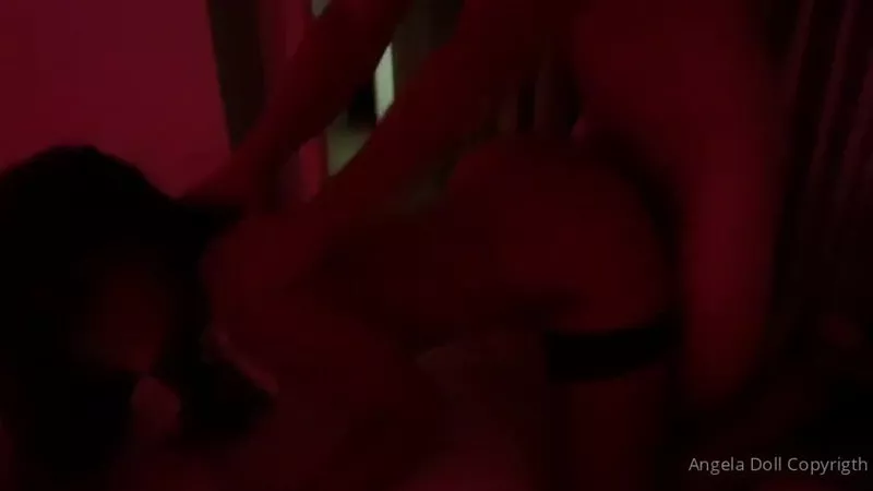 Vídeo vazado do OnlyFans da Angela Doll mostrando seu bumbum pequeno (exclusivo)
