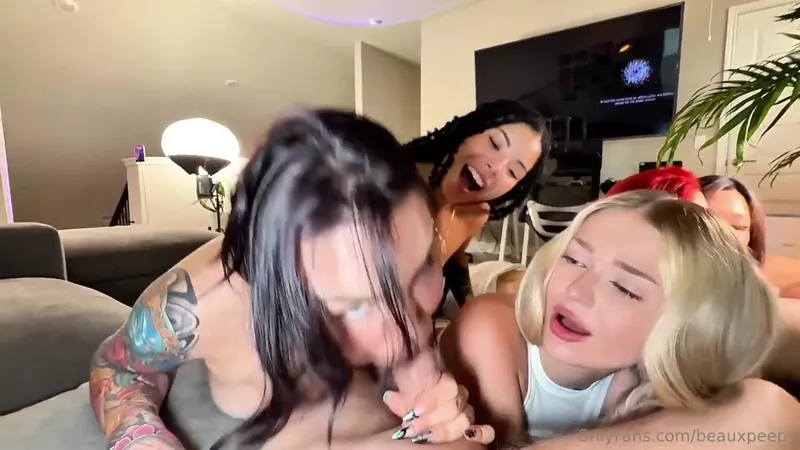 YungSuccubus Lucy Mochi Zoey DG Nova Cane in Wild Sorority Fuck Fest Video