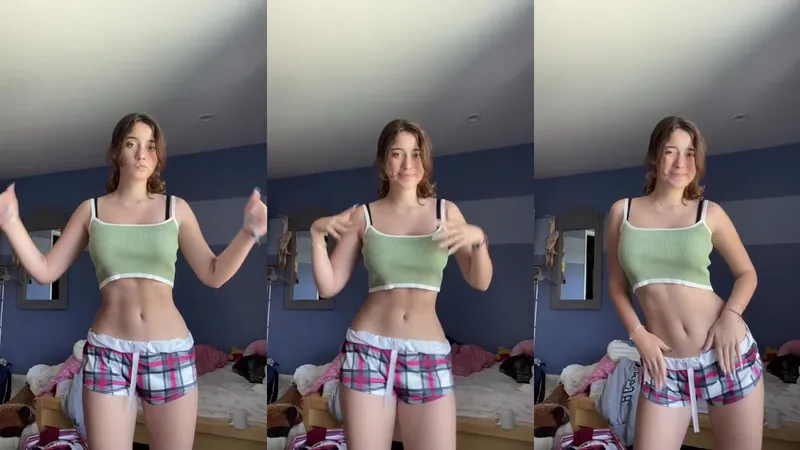 hotblockchain Teases her Huge Tits in Naked OnlyFans Video