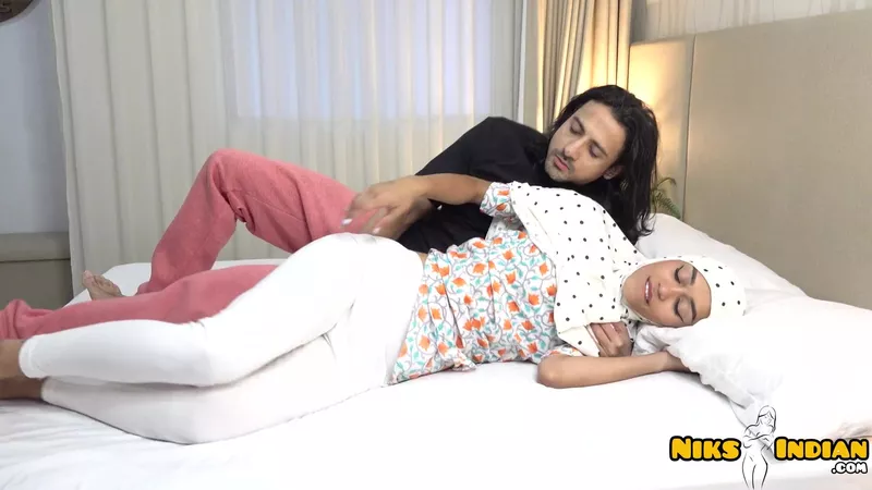 Hot Hijabi Muslim Teen Girl Fucked by Bhaijaan