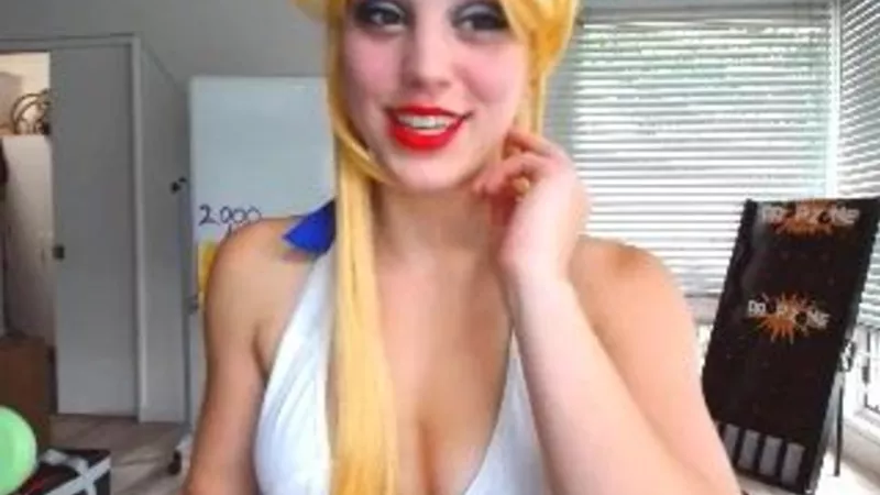 Molly Stewart Teases Her Tiny Sweaty Body In Leaked Onlyfans Video