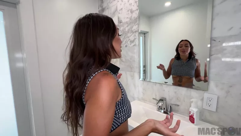 Hot Stepsis Sisi Rose Makes Jmac Cum with Tight Pussy