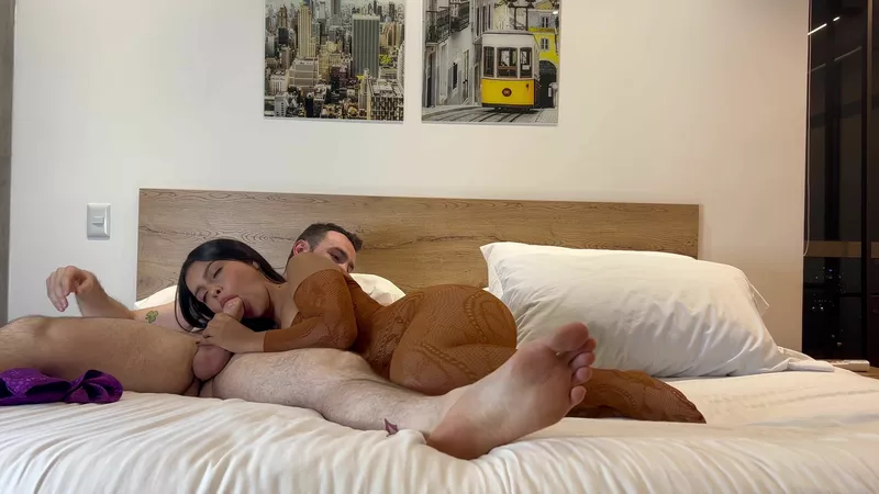 Hot Latina Slut Barebacks Stepbrother for His Creampie