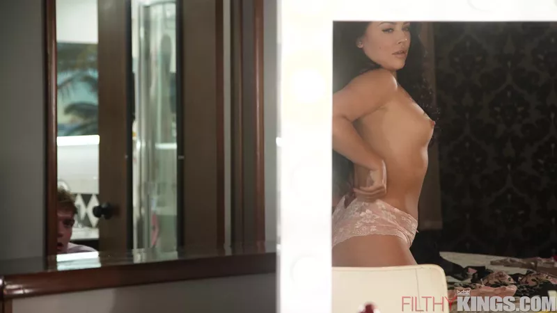 Urge to Fuck My Stepmom Finally Pays off