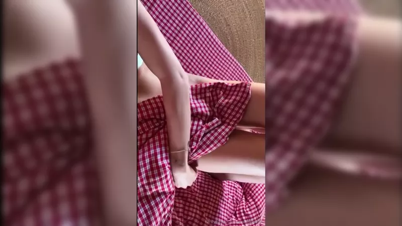 Anna Malygon Teases Fully Nude in Leaked PPV Strip Video