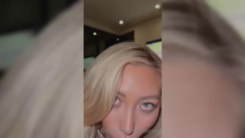 Stefanie Knight Leaked Sex Tape Video Teasing Sloppy Blowjob Creampie