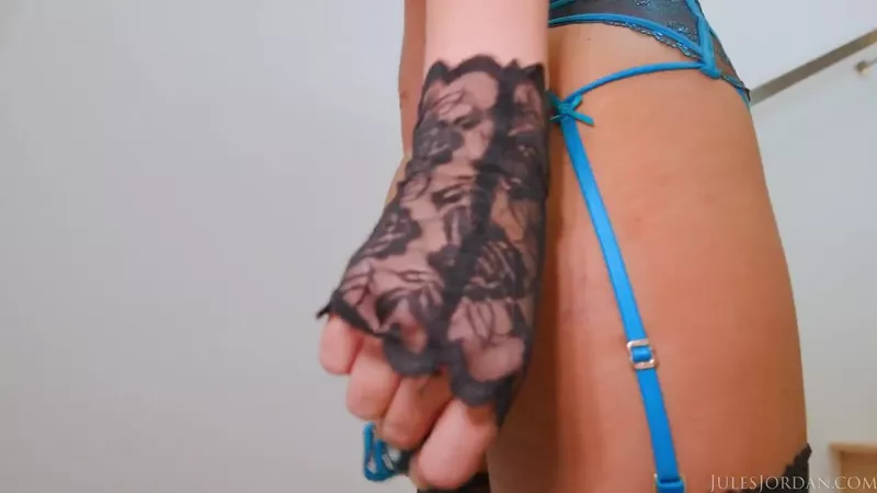 Bridgette B Tease Her Huge Tits in Hardcore Anal Ass To Mouth Fuck Video