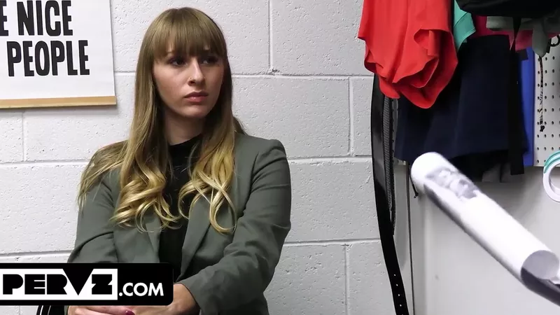 She Teases In Stolen Heels He Bangs Her Huge Tits In Hardcore Deal Fuck Video