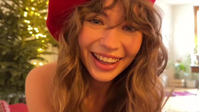 Anna Ralph'ın Fransız seks kaseti sonunda videoda ortaya çıktı.