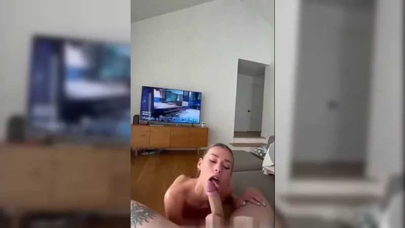 Halli Sextape Video Teases Creampie After Gamer Boyfriend Fuck