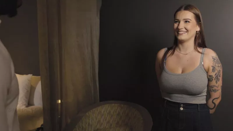 Jade Harper Teases Her All Natural G-Cup Tits in Her Steamy Audition Video