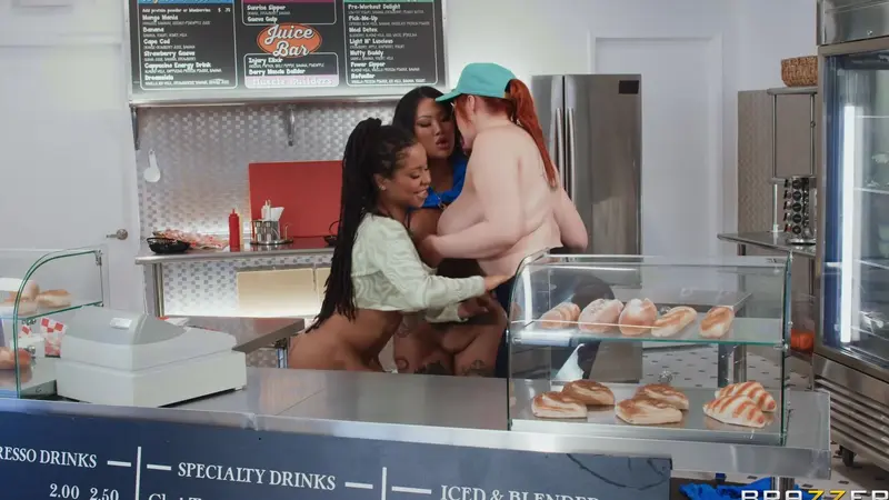 Abigaiil Morris, Kira Noir & Connie Perignon