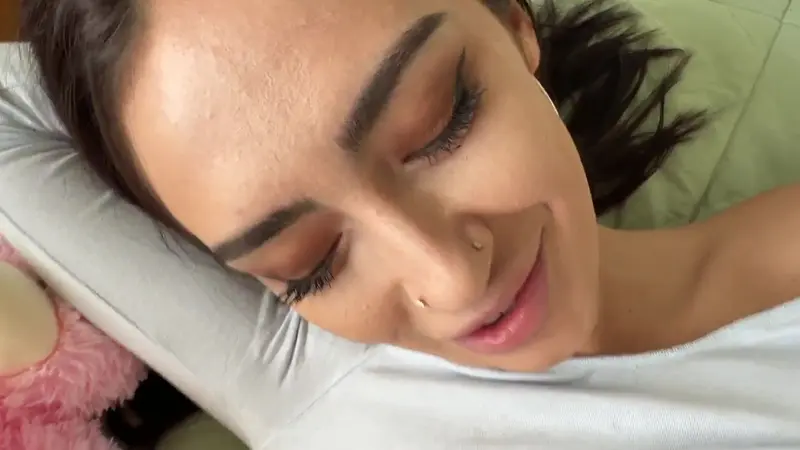 Lily Jordan Betrays Boyfriend With Steamy Hookup