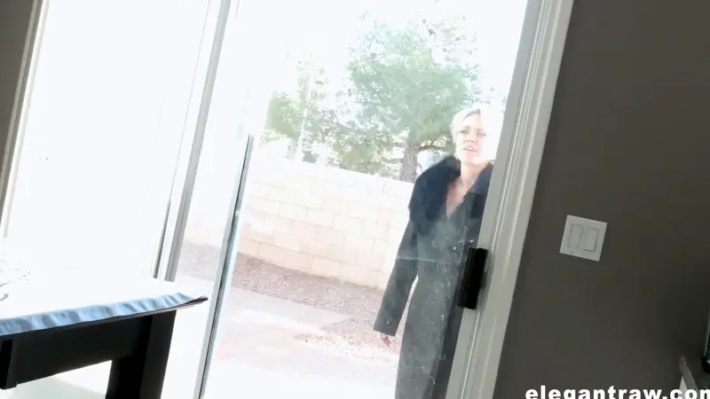Dee Williams Seduces Her Handsome Neighbor In Lingerie