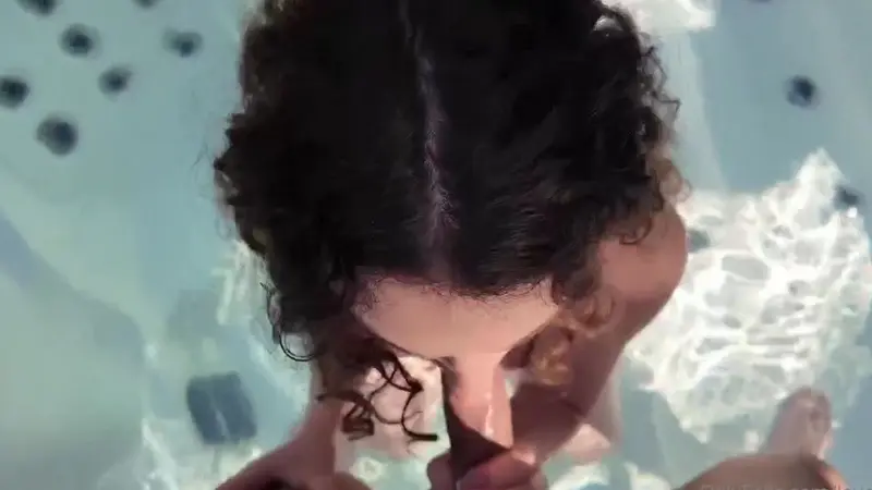 Lilah Luxe Gets Ravished By A Friend In The Hot Tub