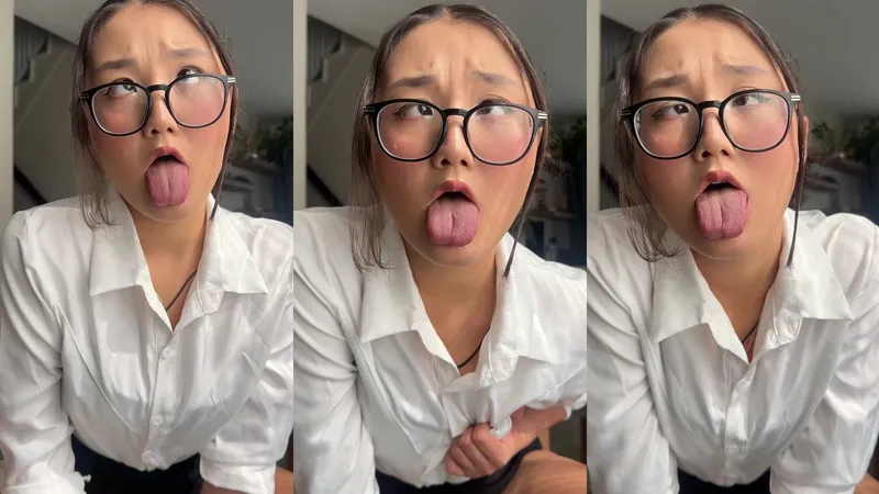 Ahegaogirls
