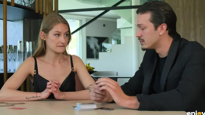 Tiffany Tatum Plays The Seduction Game