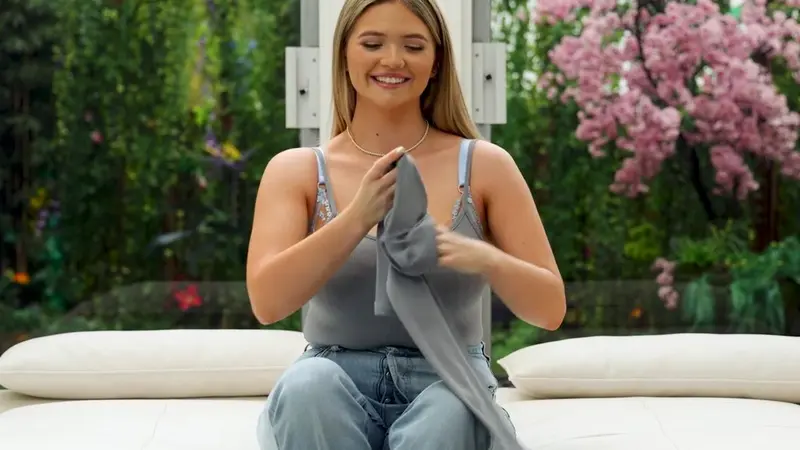 Angie Faith Performs In A Casting Sex Scene