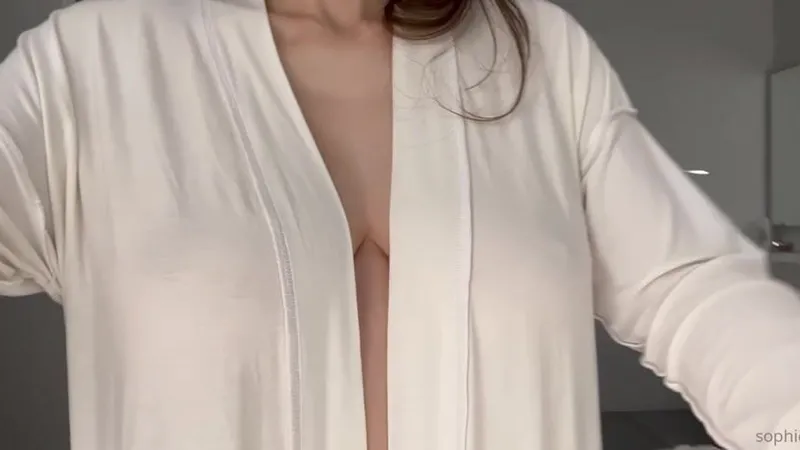 Sophie Mudd Titties Seethrough White Top Onlyfans Leak