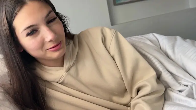 Sophie Tyler Seduces Stepbrother Alex Adams In Bed