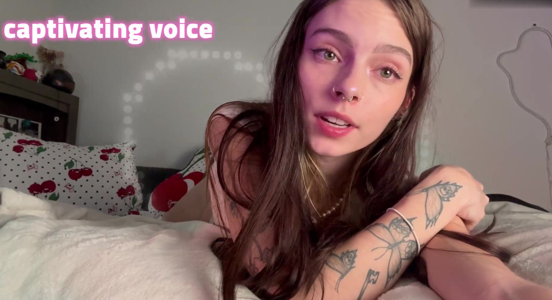 Stoned Cash Slut Begs For Court s Cock