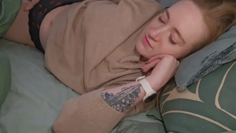 Fiona Dagger And Step-Sister Pleasure Each Other With Hands