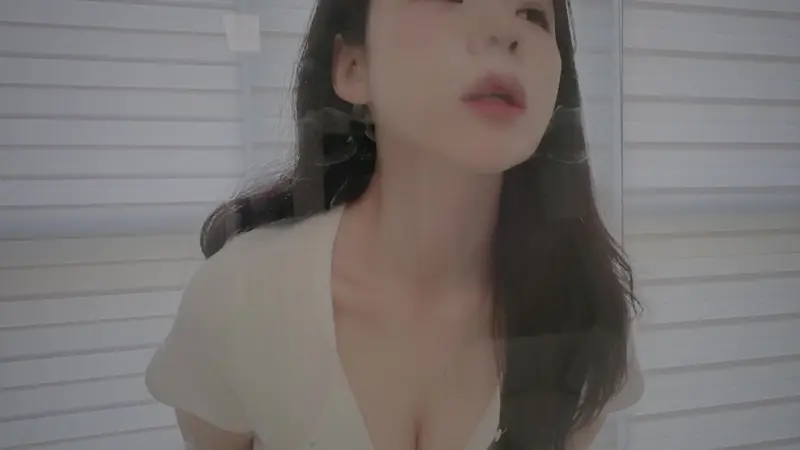 Yeonchu Performs ASMR Sensations In Exclusive Clip
