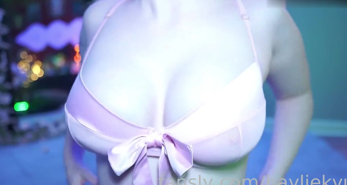 Hayliekyu Pleasures Herself With Sensual Body Worship And Cum Countdown