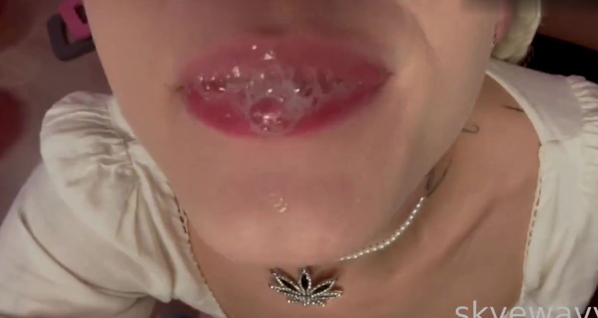 SkyeWavy Teases In A Daddy s Girl Fantasy