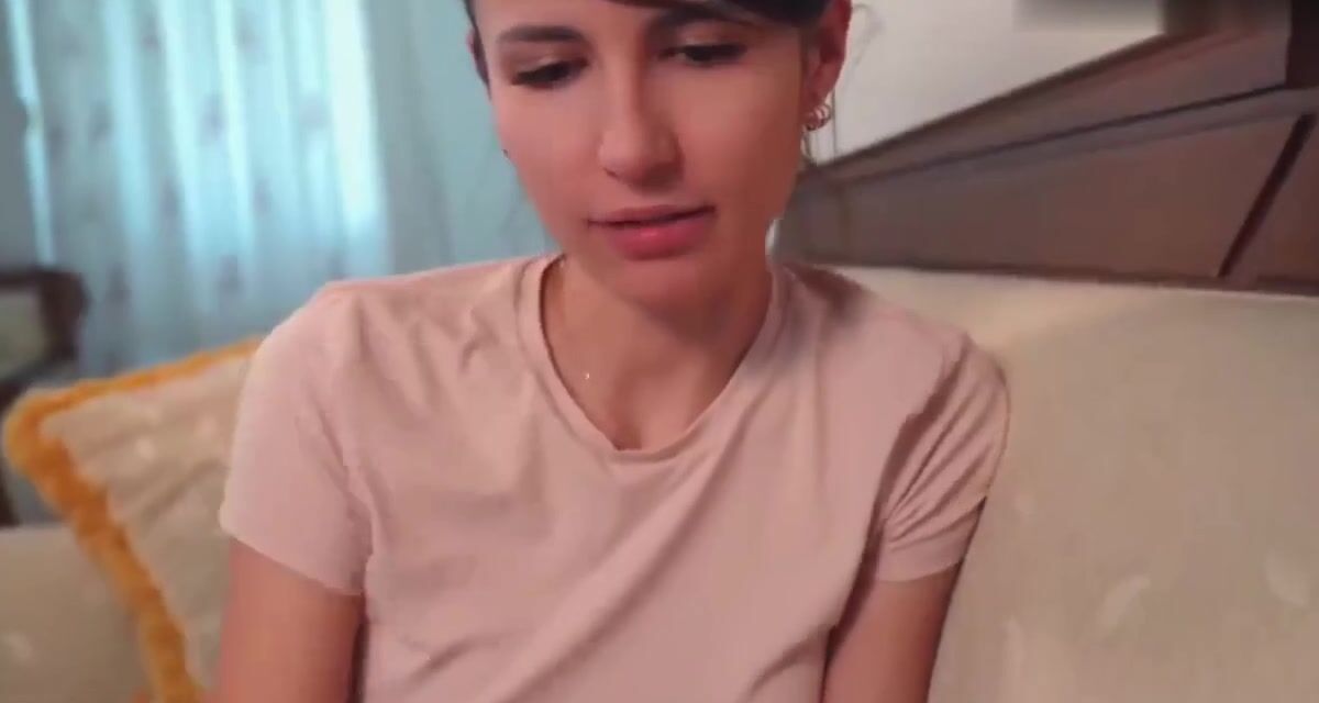 ArianaRealtv Gives A Sensual Two-Handed Handjob To Her Bestie