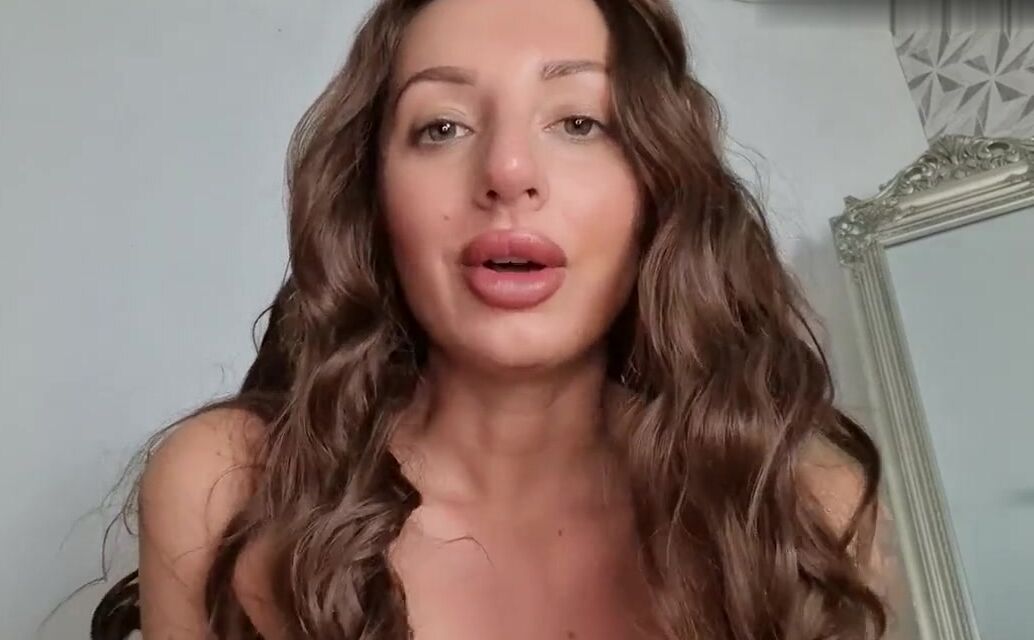 Inked Older Sister Teases With Joyful Solo Play