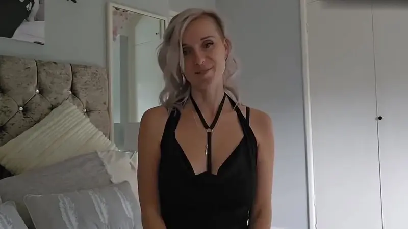 Lexi Snow Mocks Your Spouse While You Orgasm