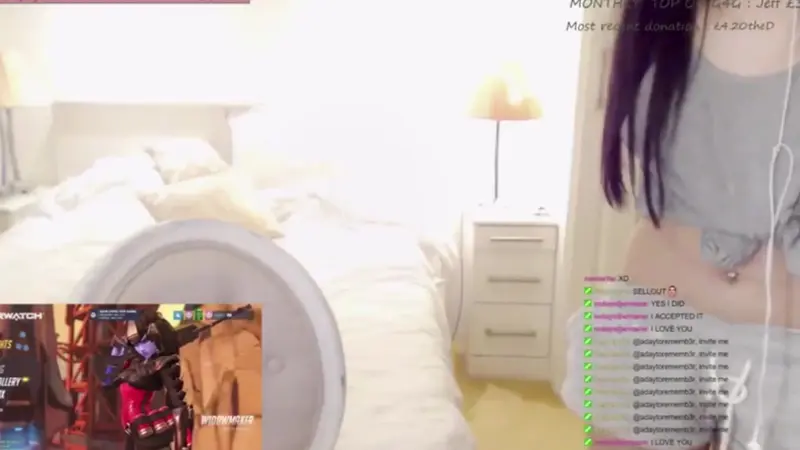 Dolliah Accidentally Exposes Her Nipples In Lacy Lingerie