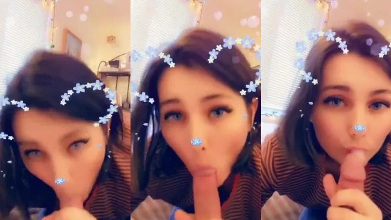 Teen Camgirl Gives A Blowjob On Snapchat