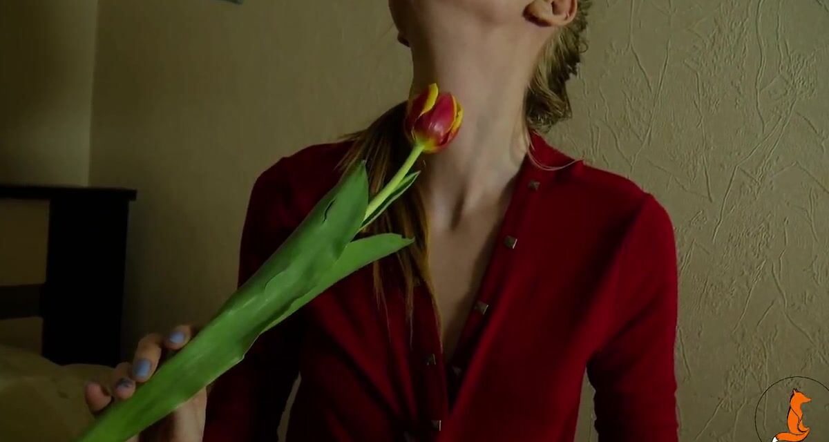 Ginger Foxy Teases In A Floral Lingerie Preview