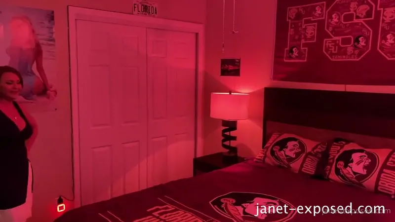 More Than A Stepmother Janet Mason Masturbating Thinking About Her Stepson Onlyfans Leaked Video