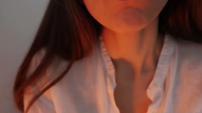 Dainty Girlfriend Teases With ASMR While Undressing In Leaked Clip