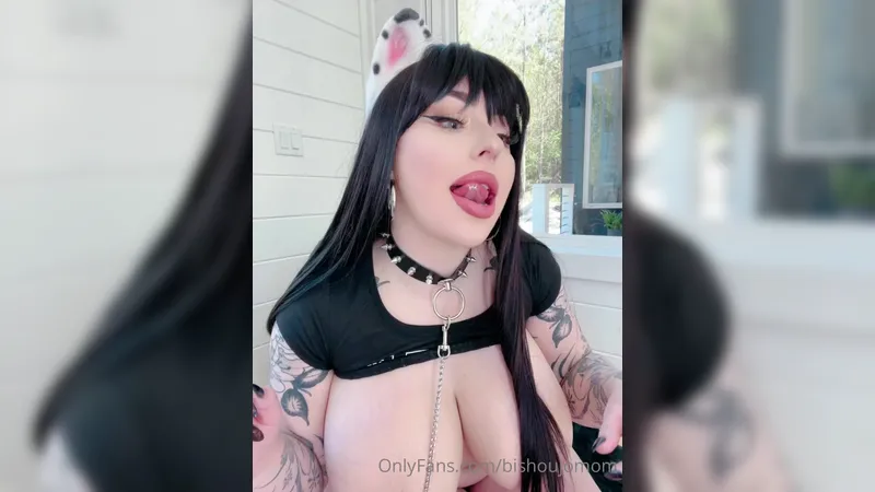 Bishoujomom Been A Good Pet To Her Daddy Tits Out Sucking Dildo Onlyfans Leaked Tape
