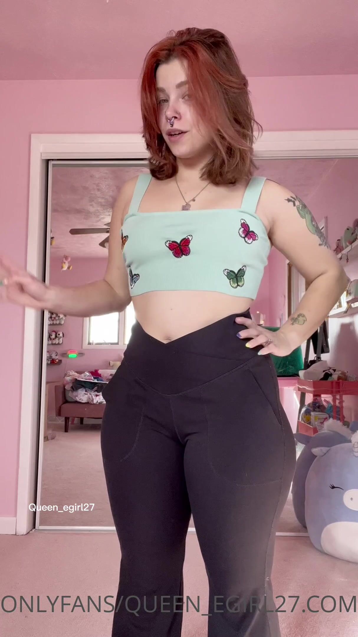 Queen_egirl27 Red Head Busty Chick Tease Her Asshole With a Butt Plug Onlyfans Video