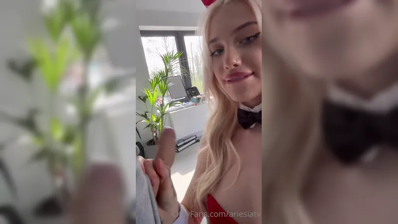 Ariesiatv Blonde Seductive Bunny Slut Gives Sloppy Blowjob To Boy At Chrismas Onlyfans Video