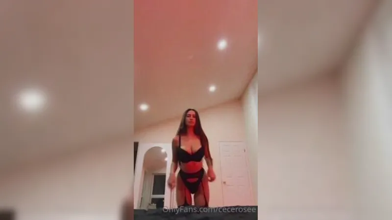 Vídeo PPV premium de Cecilia Rose, cum for me