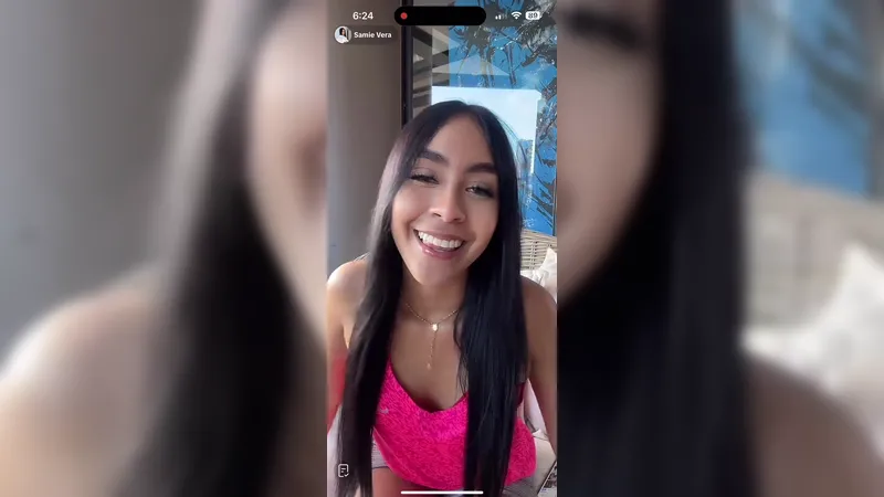 Samie Vera, ateşli bir güzel olarak canlı yayında ayaklarını gösteriyor ve hayranlarının sorularına cevap veriyor.