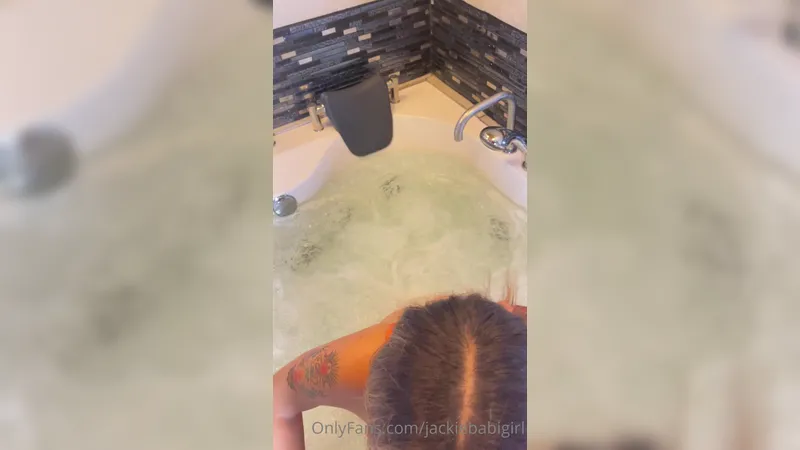 Jackiebabigirl Big titis Slutty Bitch Sucking a BBC and Getting Fucked Very Hard Onlyfans Video